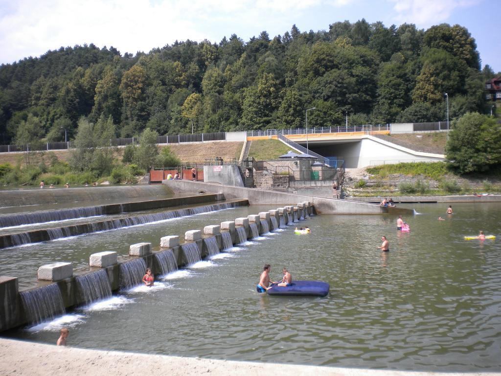 Uroczy Domek Z Ogrodem I Tarasem Myślenice Exteriér fotografie